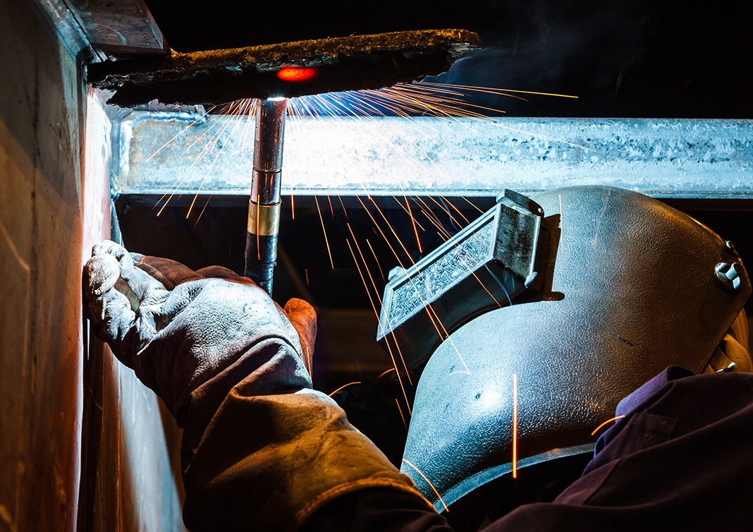 Welding-shutterstock_139288505 (1)