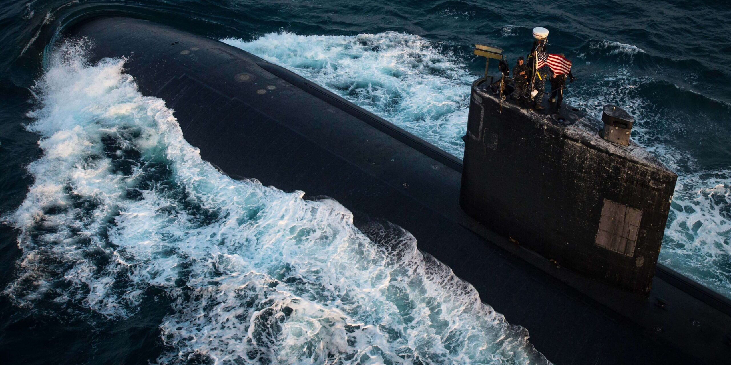USS Toledo transits the Arabian Gulf-2